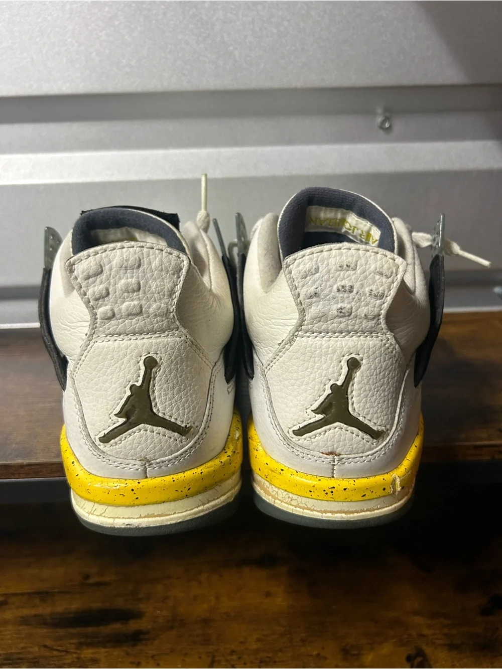 Air Jordan 4 Retro LS Tour Yellow 2006 Size 8